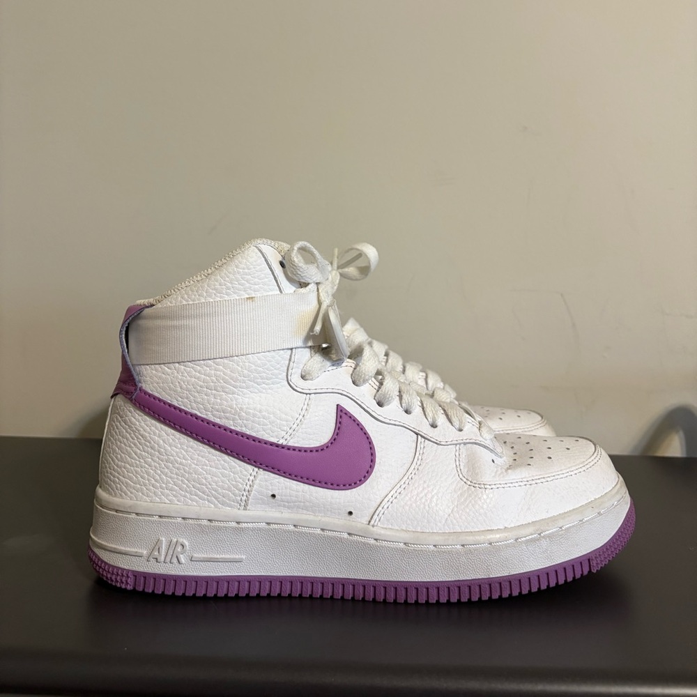 Nike Air Force 1 White and Purple Sneakers (W)